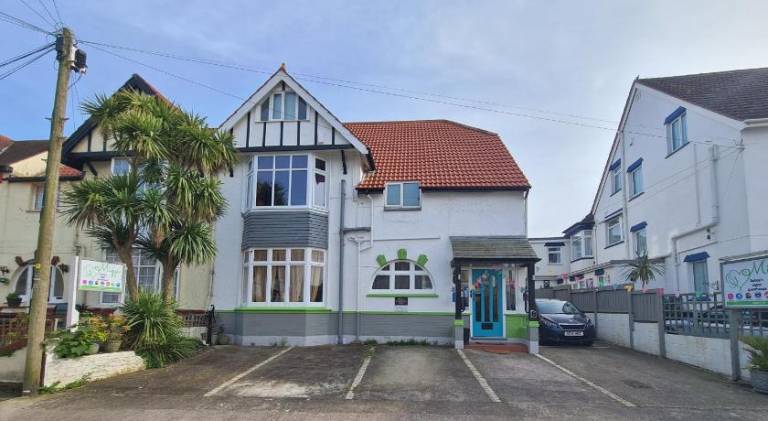 The Miggi vegan guesthouse in Torquay