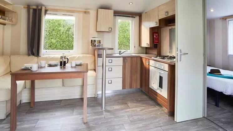 Campsite Le Domaine des Naiades - Mobile home Classic 3 bdr. 6 pers. Covered Decking A/C — photo 4