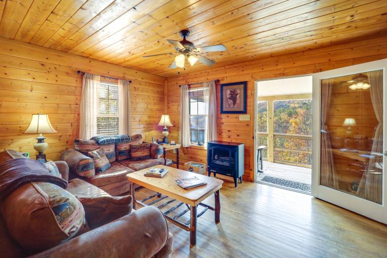 Secluded Lenoir Cabin: 4 Mi to Dtwn Blowing Rock — photo 4
