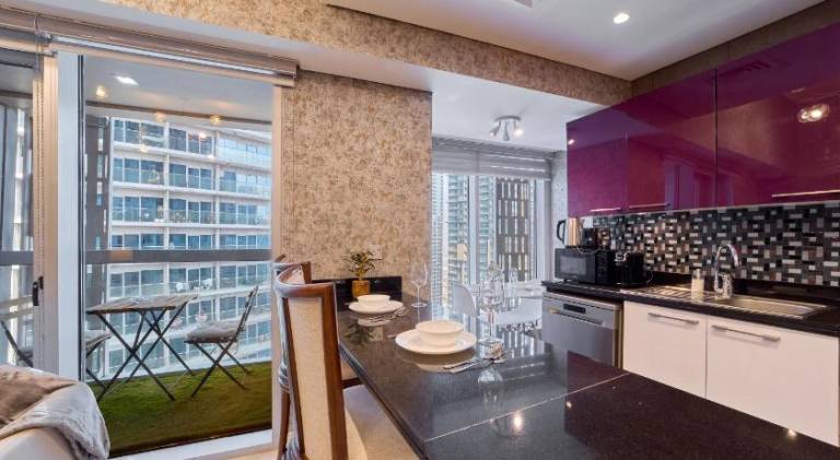 Rental apartment with patio & private pool — photo 3