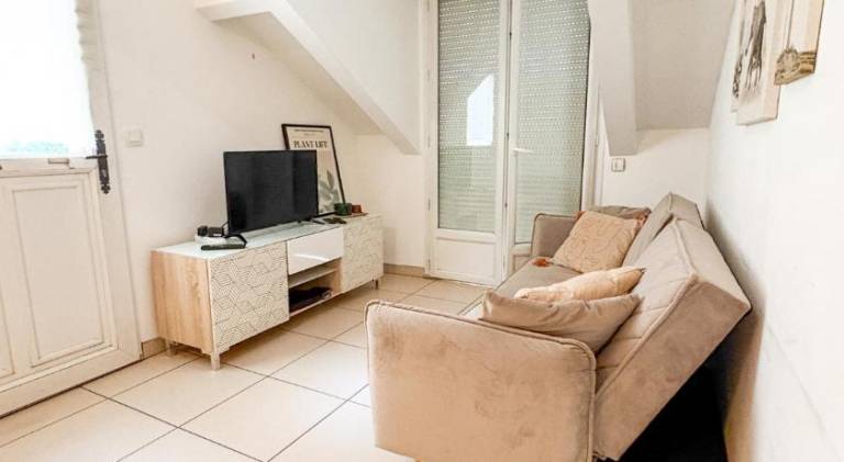Rental apartment with 1 room for 5 persons in Poissy