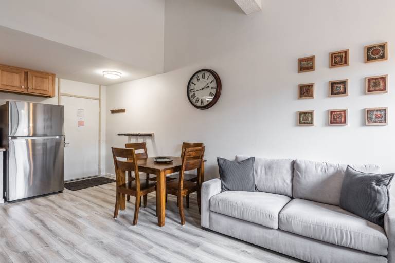 Summit 256 - Top Floor Summit 1 Bedrm 1 Bathrm Condo Close to Little Eagle Lodge Sleeps 4 — photo 4