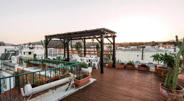 Vacation home with yard, terrace & barbecue | Pet-friendly — photo 2