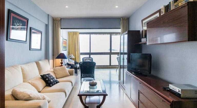 Seafront Luxury Levante Beach / Primera linea playa levante in Benidorm