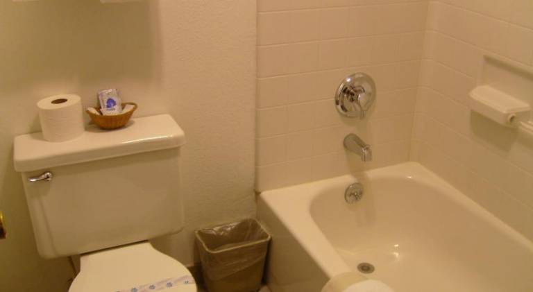 Cascade City Center Motel — photo 4