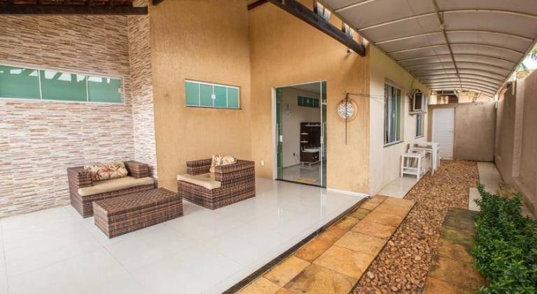 House with pool — photo 5