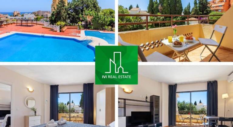 Holiday apartment with yard, patio & pool in Torremolinos