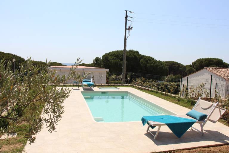 Vacation home with terrace, private pool & yard | Sea view in Budoni