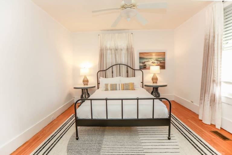 Apartment with fast internet & grill | Sea view — photo 5