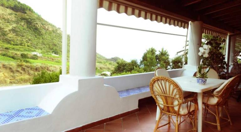 Nice house with terrace & grill | Pets allowed — photo 3
