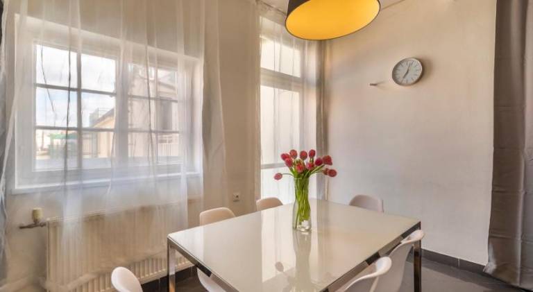 Apartment with patio | Close to Prague astronomical clock — photo 5