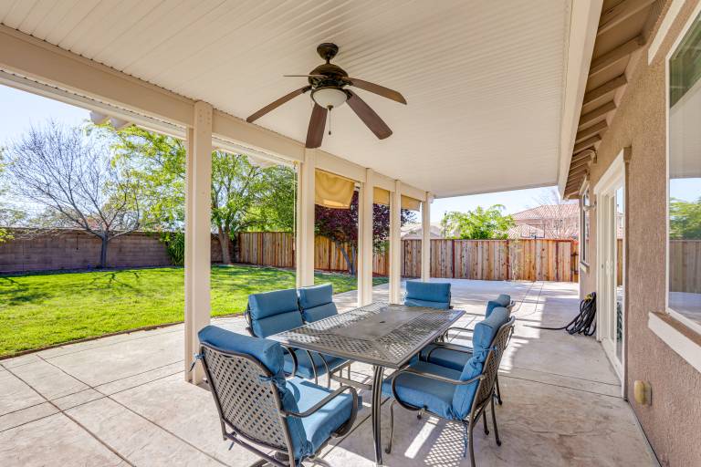7 Mi to Dtwn Home w Fenced Yard in Roseville