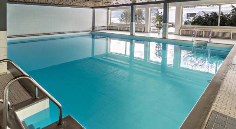 Apartment with pool | Pet-friendly — photo 4