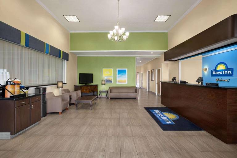 Days Inn by Wyndham Hardeeville/ I-95 State Line — photo 3