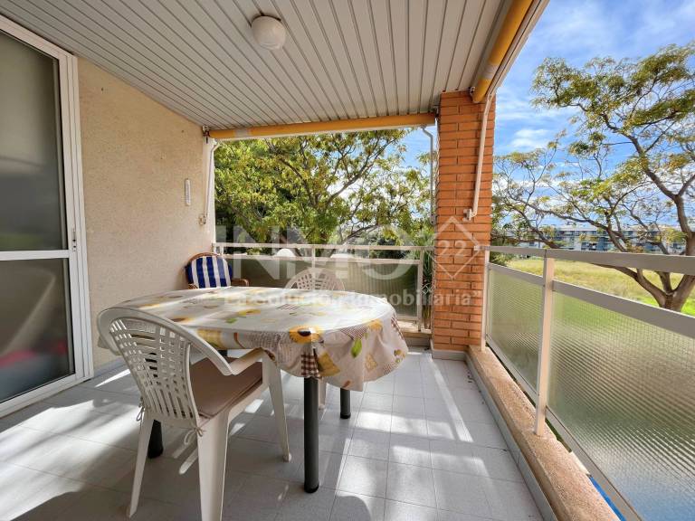 Apartment with pool & patio — photo 3