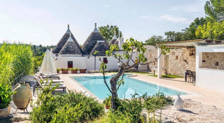 Pleasant villa with jacuzzi & pool | Pets allowed in Franca