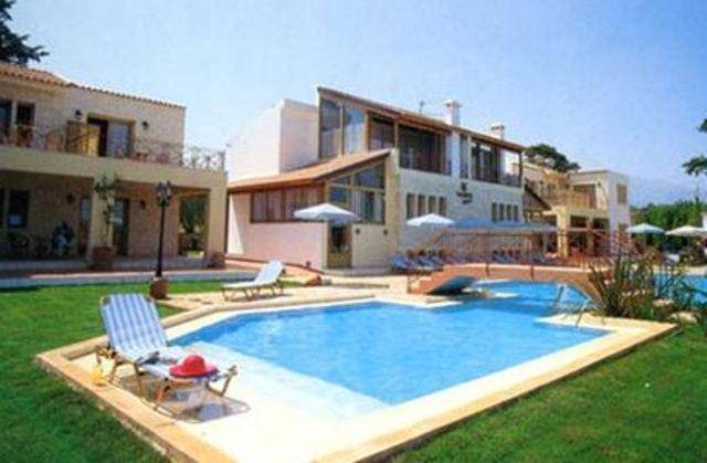 Vamos Palace Apartments — photo 3