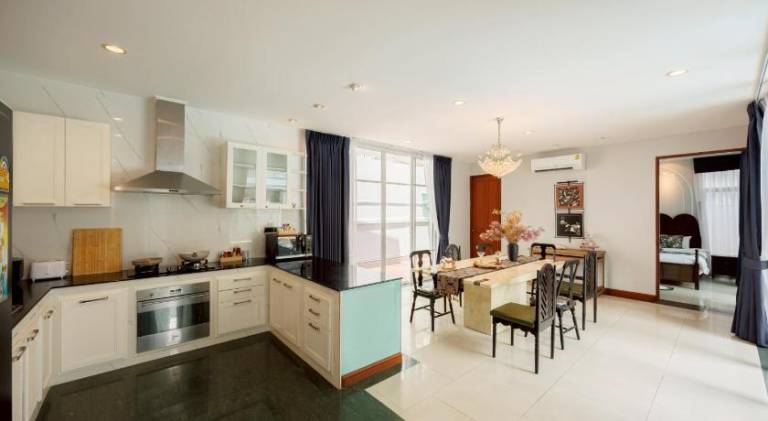 Villa with pool | Pets allowed — photo 4