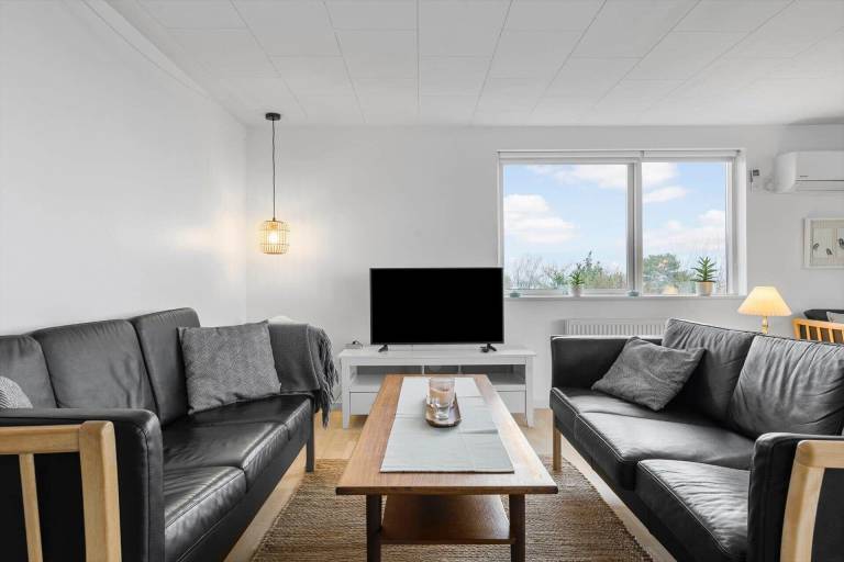 Vacation home with terrace & barbecue | Sea view — photo 2