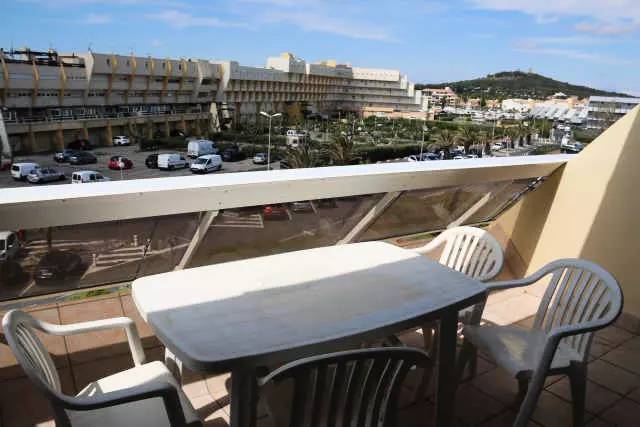 Studio with patio in Agde
