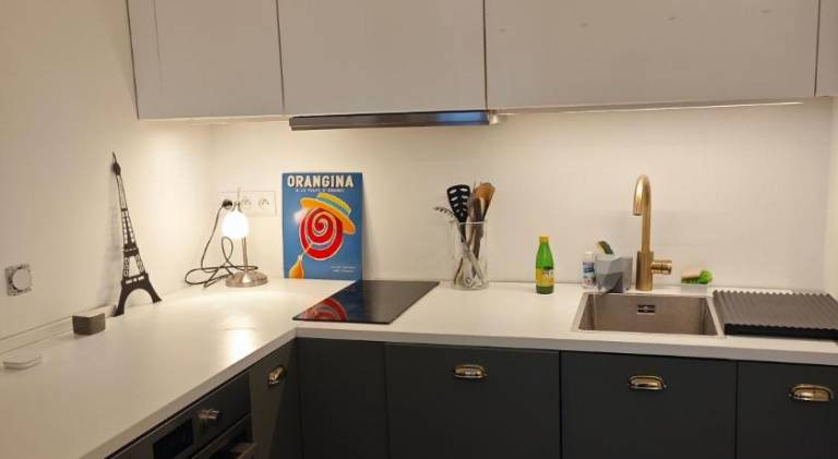 Fully equipped rental apartment | Close to Sacré-Cœur | Suitable for remote work | Pet-friendly — photo 3