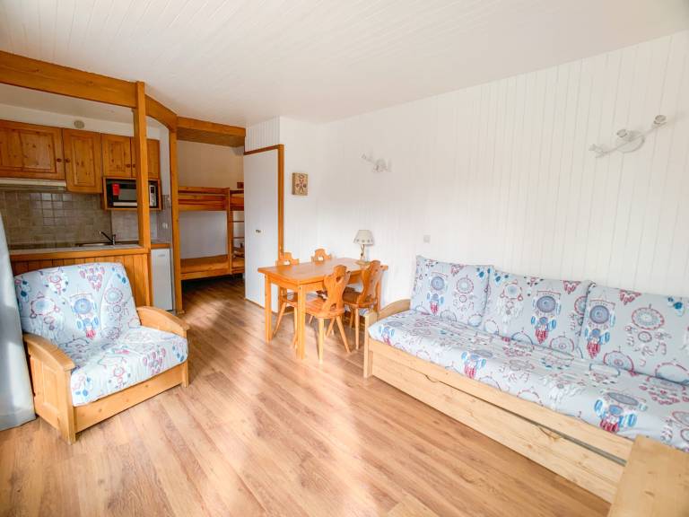Comfortable studio in Tignes with balcony and pets allowed — photo 2