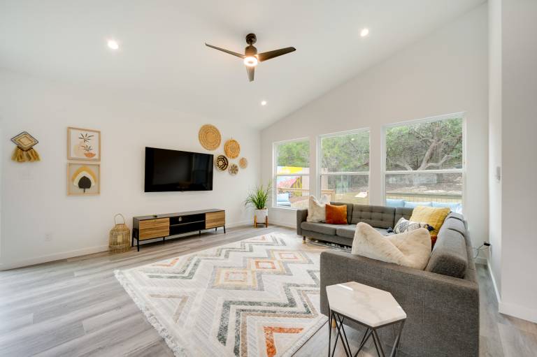Canyon Lake Oasis: Backyard & Wraparound Deck! — photo 4