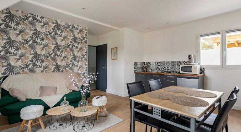 Chalet with 2 rooms for 6 persons — photo 3