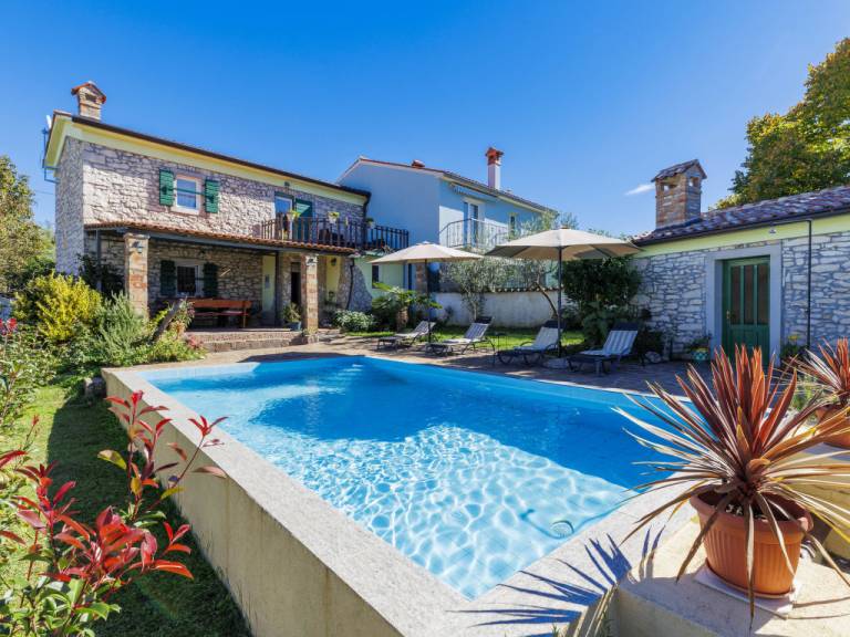 Ferienhaus mit Hund in Markoci, Adriaküste (kommt Istrien) für max. 4 Gäste Ferienhaus mit Hund in Markoci, Adriaküste (kommt Istrien) für max. 4 Gäste