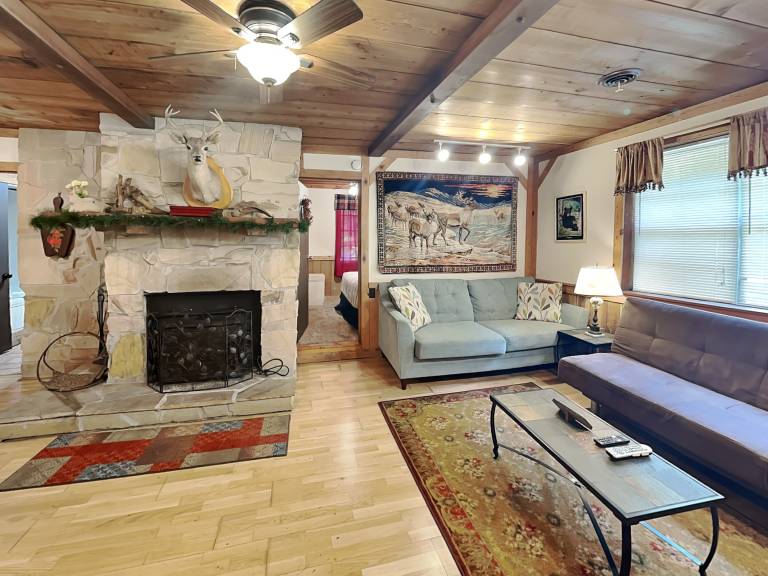 Cabin  Pigeon Forge