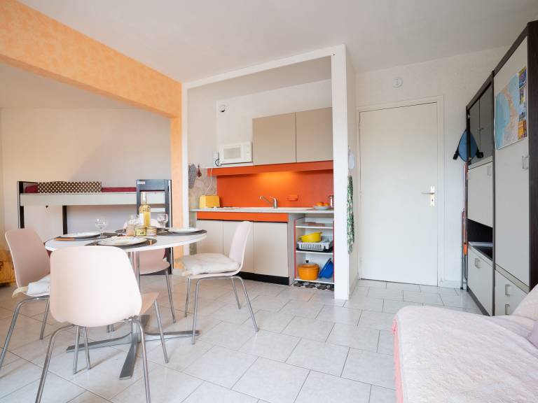 Apartment with patio & pool — photo 2