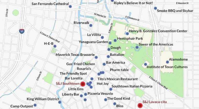 House with grill & terrace | Near Tower of the Americas | Pets are welcome in San Antonio, TX