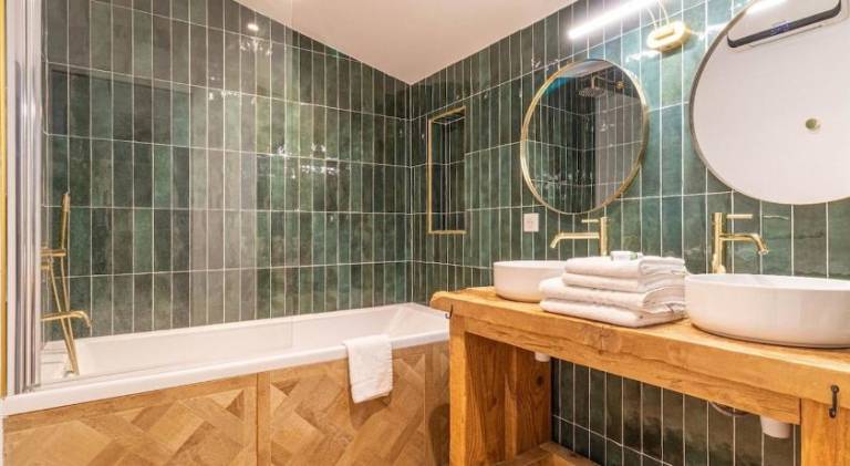Fully equipped villa with grill & patio | Perfect for remote work | Dogs allowed — photo 2
