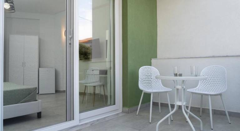 Lovely rental apartment with terrace | Next to the beach | Good for workation | Pets are welcome — photo 5