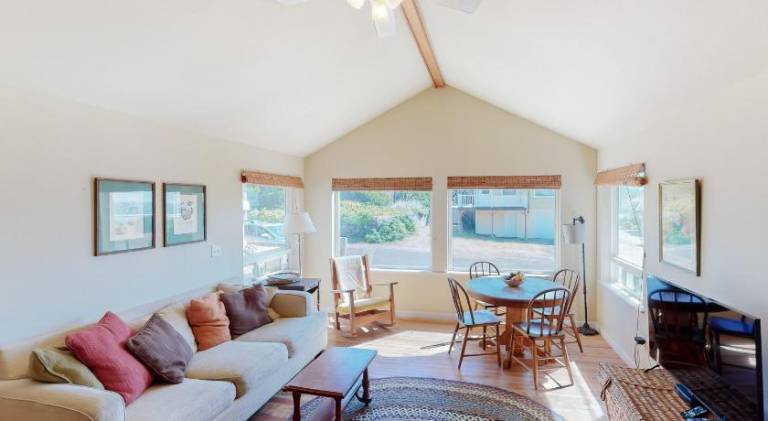 Beautiful house | Beach nearby | Dogs allowed in Tillamook, OR