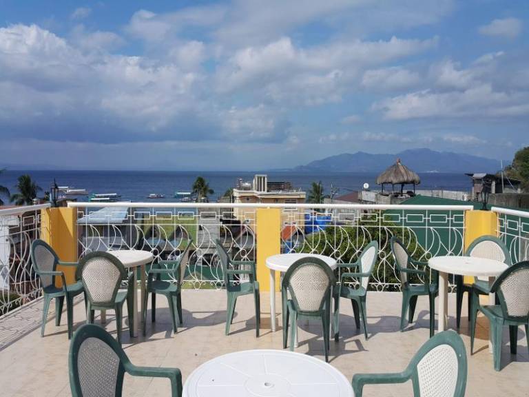 Sabang Oasis Resort in Puerto Galera