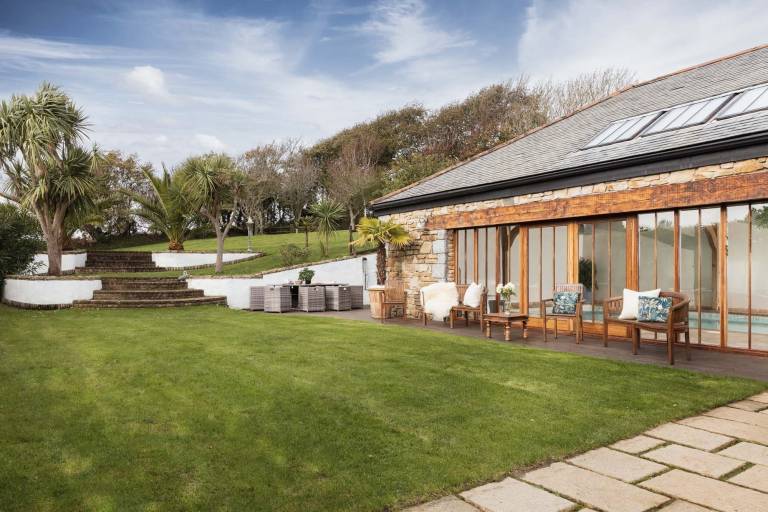 Farmhouse  Cubert