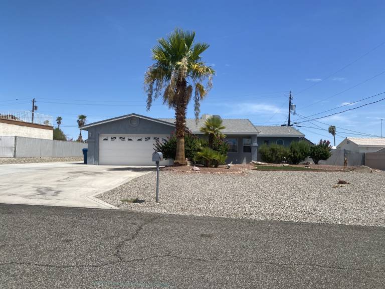 Cliffrose pool home with RV/Boat parking — photo 3