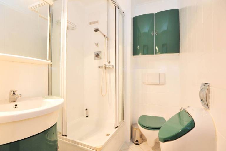 Family-oriented pleasant holiday apartment with terrace | Pets are welcome — photo 4