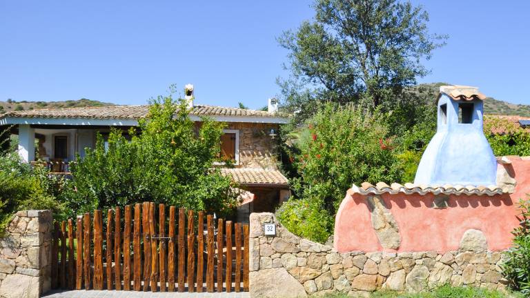 Family-friendly villa with barbeque & garden | Garden view | Dogs allowed — photo 4