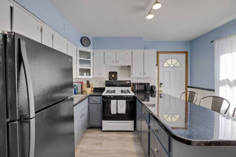 Children-friendly wonderful vacation home with private pool | Dogs allowed — photo 4