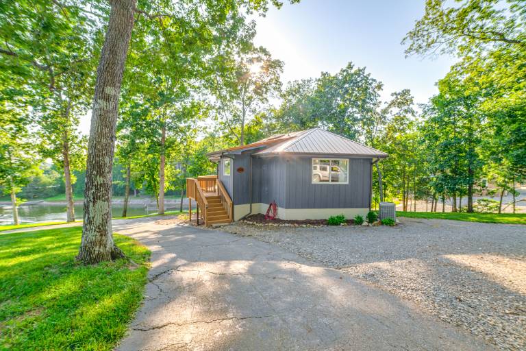 House Gilbertsville