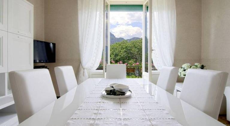 Apartment with 2 rooms for 8 persons in Bellagio