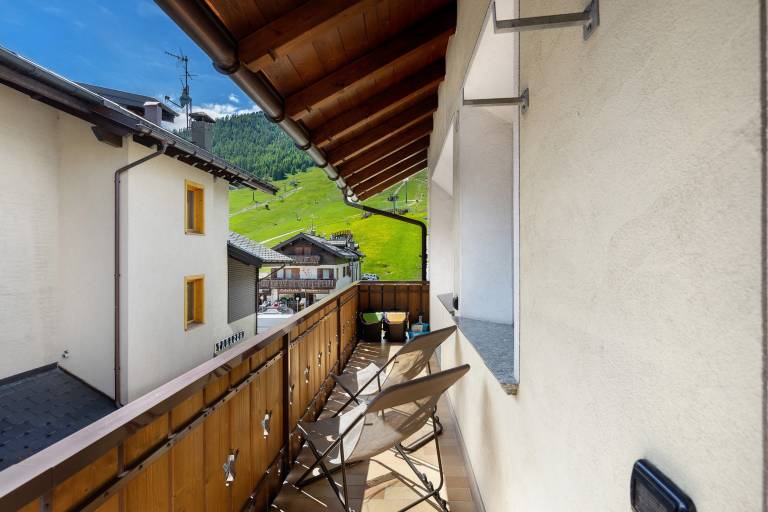 Apartment 'A Due Passi Rosso' with Mountain View, Balcony and Wi-Fi — photo 3
