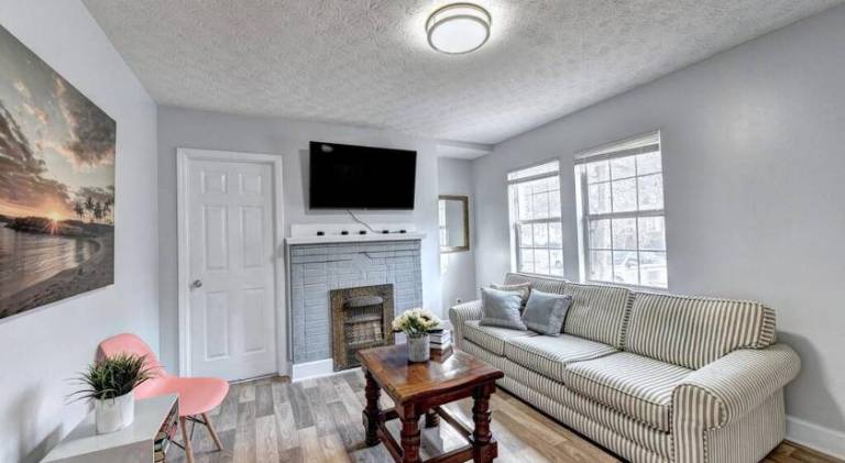 House with 5 rooms for 15 persons in Atlanta, GA