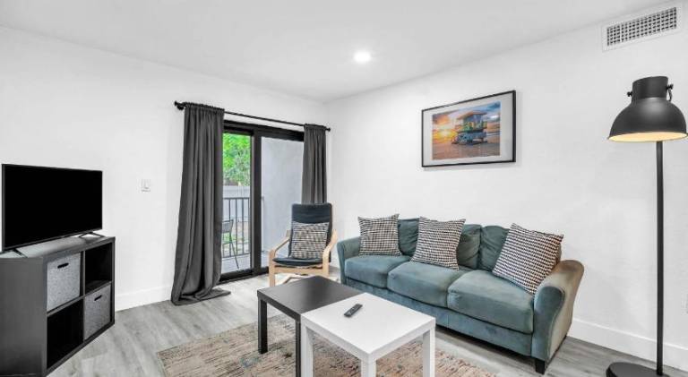 Holiday apartment | Pets allowed in Miami, FL