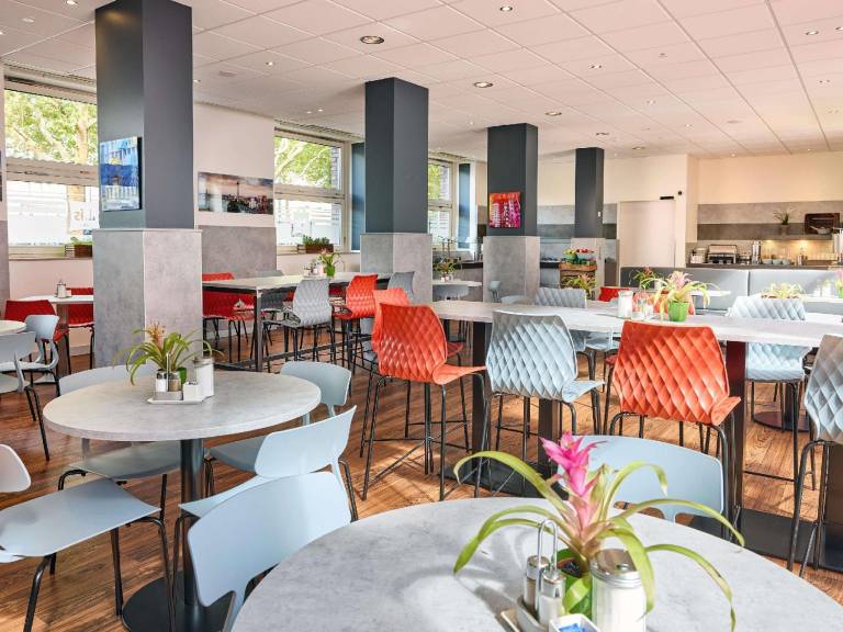 IBis Duesseldorf Hauptbahnhof — photo 2