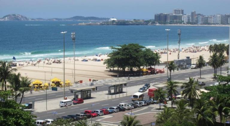 Beautiful apartment | Close to the beach | Dogs allowed in Leme