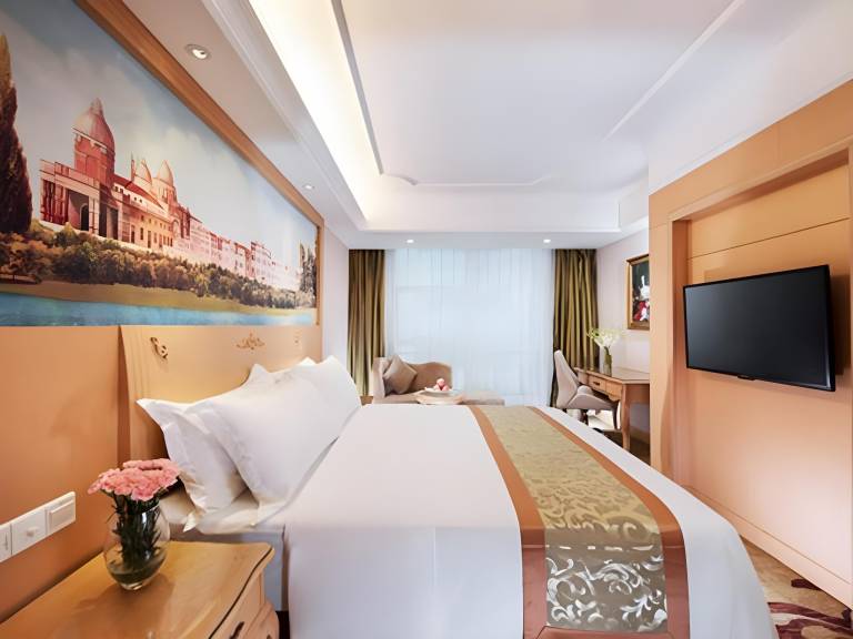 Vienna Hotel Shenzhen Longhua Qinghu Road Branch — photo 2