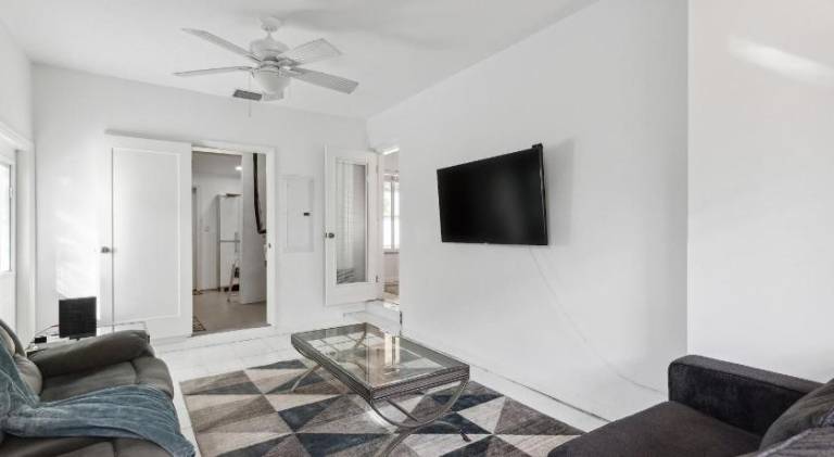 Spacious house with pool | Pets allowed — photo 2